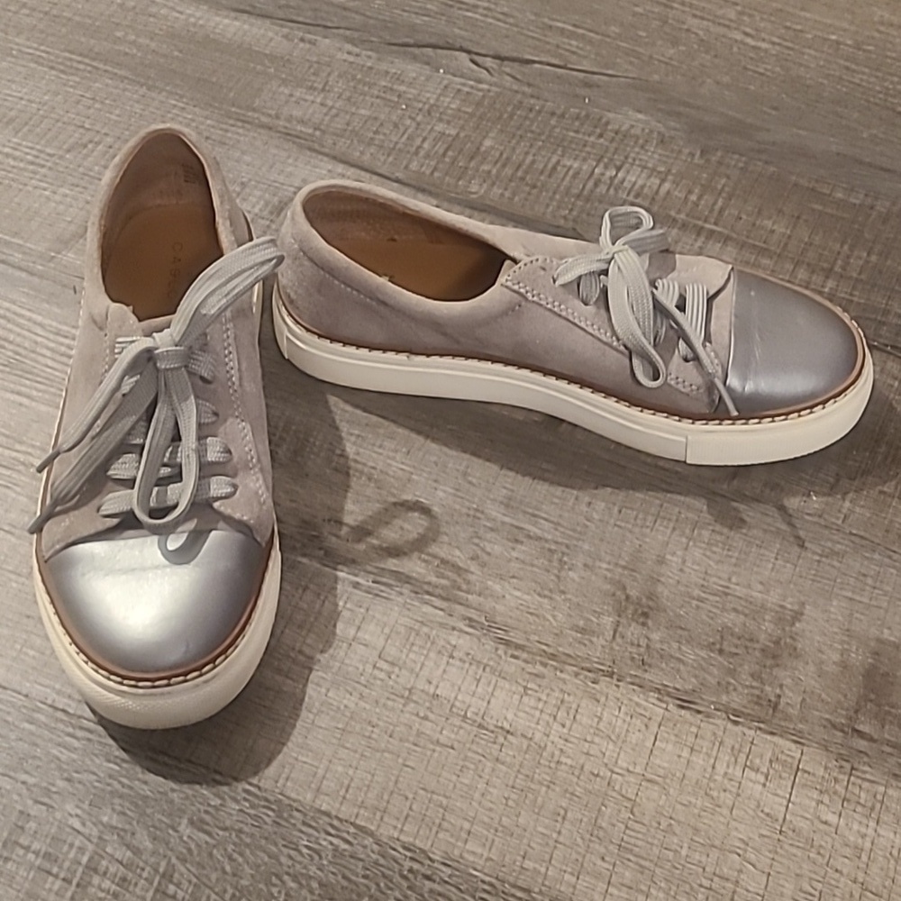 EUC Caslon Gray Suede Silver Leather Sneakers Women's 6M - Picture 1 of 1